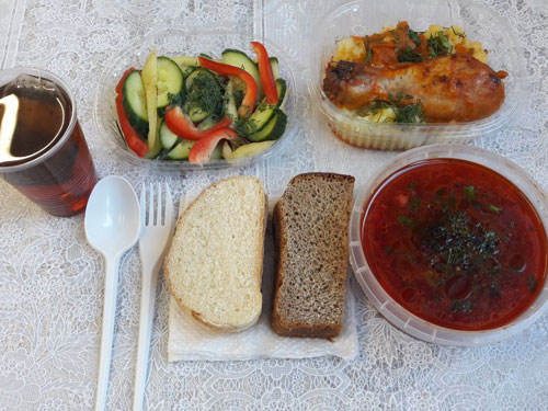 Обилие вкусных и ярких блюд Троицк